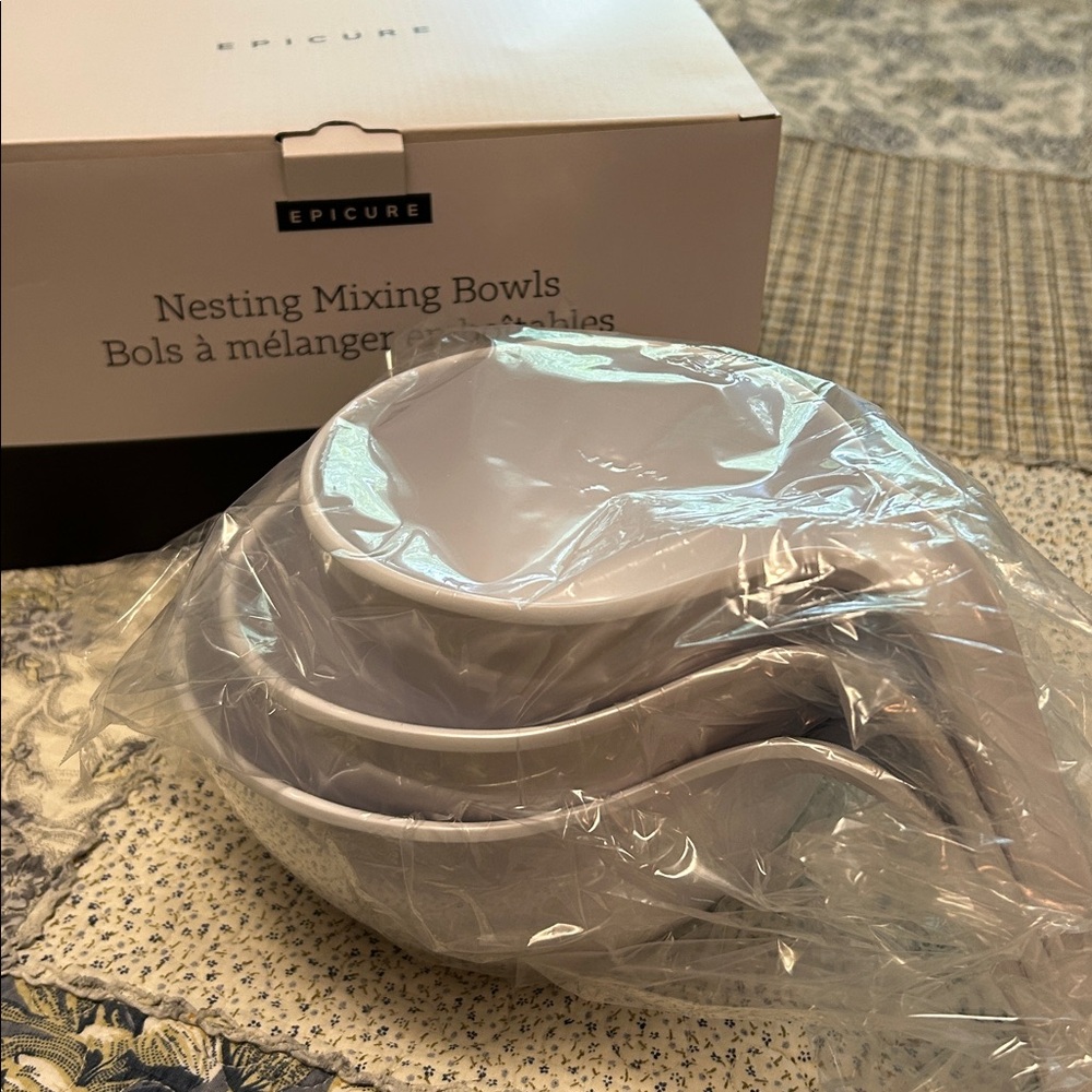 White Nesting Mixing Bowls